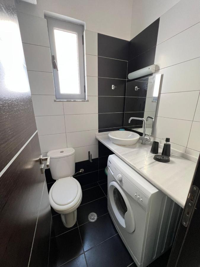 Adam Apartments Saranda Extérieur photo